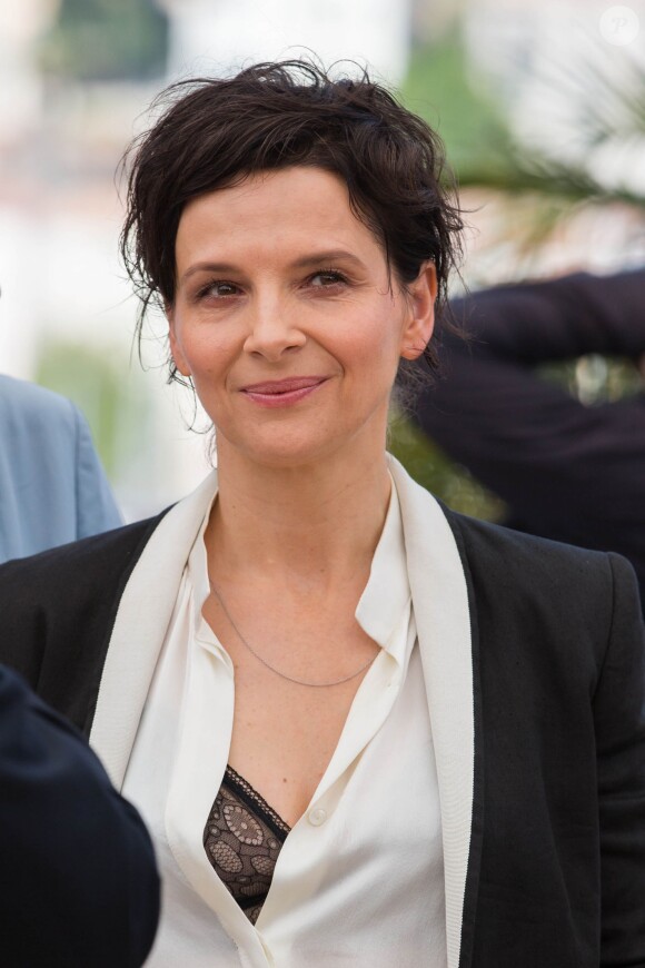 Juliette Binoche - Photocall du film "Sils Maria" lors du 67e Festival International du Film de Cannes, le 23 mai 2014.