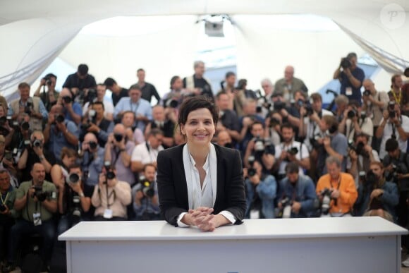 Juliette Binoche - Photocall du film "Sils Maria" lors du 67e Festival International du Film de Cannes, le 23 mai 2014.