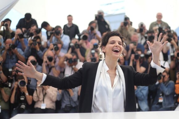Juliette Binoche - Photocall du film "Sils Maria" lors du 67e Festival International du Film de Cannes, le 23 mai 2014.