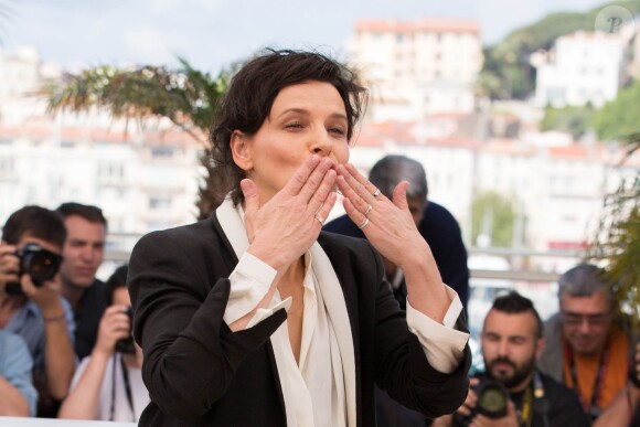 Juliette Binoche - Photocall du film "Sils Maria" lors du 67e Festival International du Film de Cannes, le 23 mai 2014.