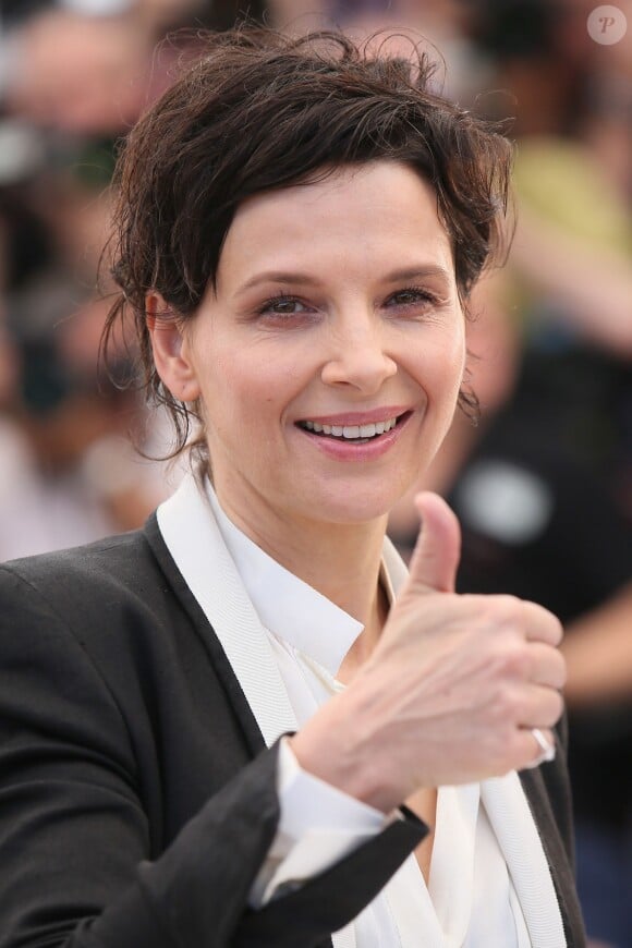 Juliette Binoche - Photocall du film "Sils Maria" lors du 67e Festival International du Film de Cannes, le 23 mai 2014.