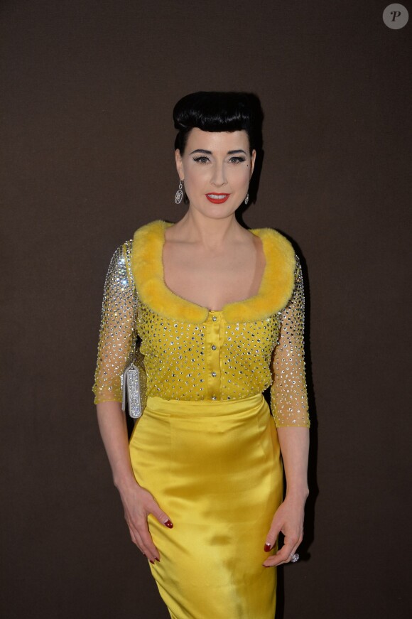 Dita von Teese assiste à la soirée Fendi lors du 67e Festival international du film de Cannes. Le 23 mai 2014.