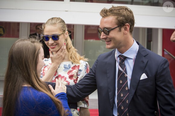 La princesse Alexandra de Hanovre, fille de la princesse Caroline, retrouve son demi-frère Pierre Casiraghi et sa compagne Beatrice Borromeo lors du Grand Prix de Monaco de Formule 1 le 25 mai 2014