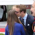 Beaucoup de tendresse entre la princesse Alexandra de Hanovre, 14 ans, et son demi-frère Pierre Casiraghi, 26 ans, au Grand Prix de Monaco de Formule 1 le 25 mai 2014
