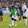 Grégoire, Sandrine Quétier, Sophie Thalmann, Stéphane Plaza, Frédéric Bouraly ou encore Claudia Tagbo ont participé à la 4e édition des Boucles du Coeur, lors de la mi-temps du match amical France/Norvège au Stade de France, le 27 mai 2014.