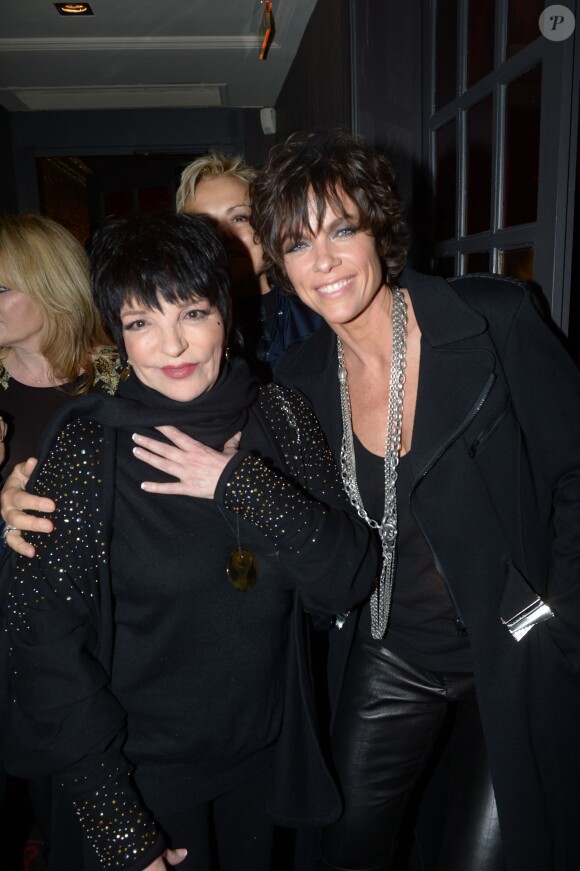 Exclu : Après son concert à l'Olympia, Liza Minnelli s'est rendue "Chez Castel" où elle a retrouvé Muriel Robin et sa compagne Anne Le Nen, à Paris, le 5 mars 2013. 