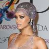 Rihanna ultra sexy dans une robe transparente à son arrivée aux CFDA Fashion Awards 2014 à New York, le 2 juin 2014. 