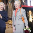 Le prince Henrik de Danemark lors de l'inauguration d'une exposition que lui consacre le musée national de l'histoire à l'occasion des ses 80 ans, au palais de Fredensborg, le 28 mai 2014, en présence de la reine Margrethe II, du prince Joachim et de la princesse Marie.