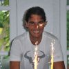 Le joueur espagnol Rafael Nadal fête son anniversaire pendant Roland-Garros à Paris, le 3 juin 2014. Il a soufflé ses 28 bougies.