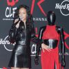 Rihanna présente les tenues qu'elle a portées et offertes au Memorabilia du Hard Rock Cafe. Paris, le 5 juin 2014.