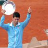 Rafael Nadal remporte la finale de Roland-Garros en battant Novak Djokovic à Paris, le 8 juin 2014. 