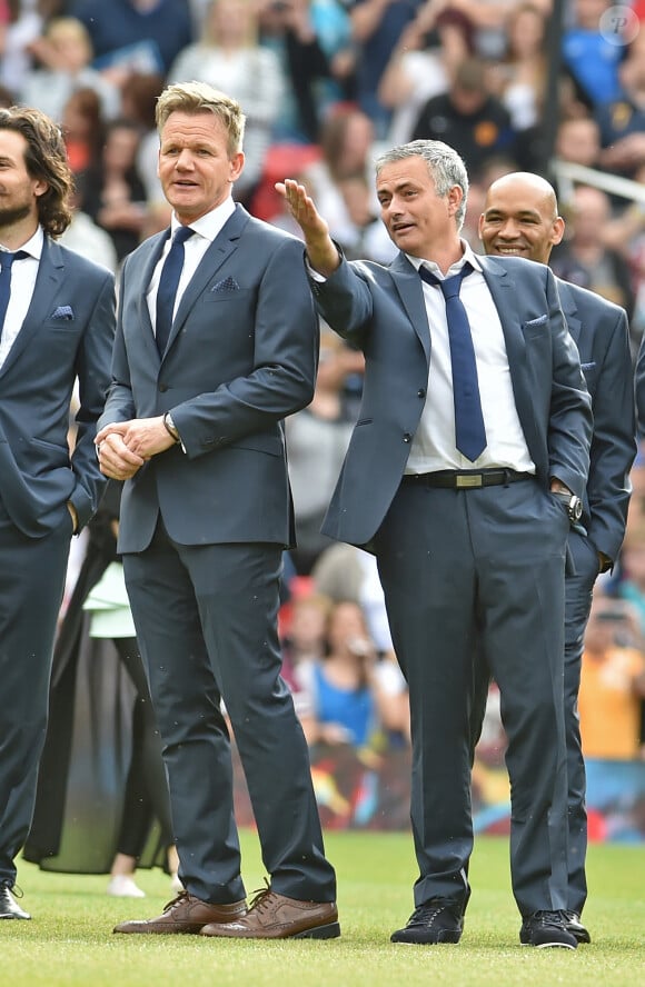 José Mourinho et Gordon Ramsey lors de l'événement Soccer Aid, à Manchester le 8 juin 2014