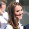 Kate Middleton au Musée maritime national de Greenwich, à Londres, le 10 juin 2014, pour soutenir Sir Ben Ainslie dans sa campagne pour la 35e Coupe de l'America, qui sera disputée en 2017.