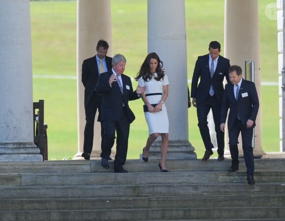 Kate Middleton au Musée maritime national de Greenwich, à Londres, le 10 juin 2014, pour soutenir Sir Ben Ainslie dans sa campagne pour la 35e Coupe de l'America, qui sera disputée en 2017.