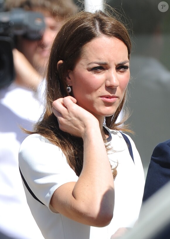 Kate Middleton au Musée maritime national de Greenwich, à Londres, le 10 juin 2014, pour soutenir Sir Ben Ainslie dans sa campagne pour la 35e Coupe de l'America, qui sera disputée en 2017.
