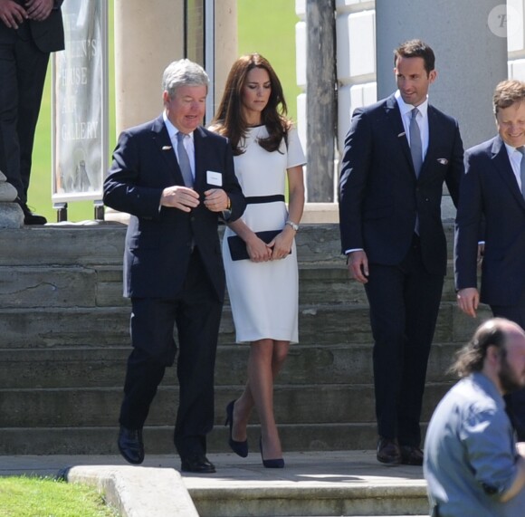 Kate Middleton au Musée maritime national de Greenwich, à Londres, le 10 juin 2014, pour soutenir Sir Ben Ainslie dans sa campagne pour la 35e Coupe de l'America, qui sera disputée en 2017.