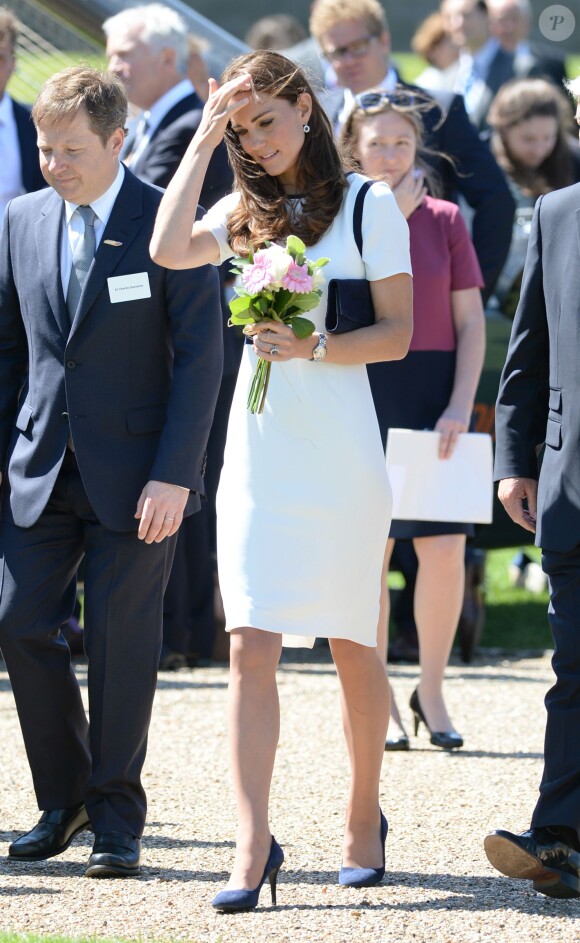 Kate Middleton, duchesse de Cambridge, au Musée maritime national de Londres, le 10 juin 2014, pour soutenir Sir Ben Ainslie dans sa campagne pour la 35e Coupe de l'America, qui sera disputée en 2017.