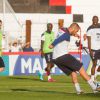 L'équipe de France lors de son premier entraînement brésilien devant 10 000 spectateurs sur le stade du Botafogo FC à Ribeirao Preto au Brésil le 10 juin 2014