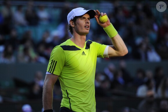 Andy Murray après sa victorie face à Gaël Monfils (6-4, 6-1, 4-6, 1-6, 6-0) en quart de final de Roland-Garros, à Paris le 4 juin 2014