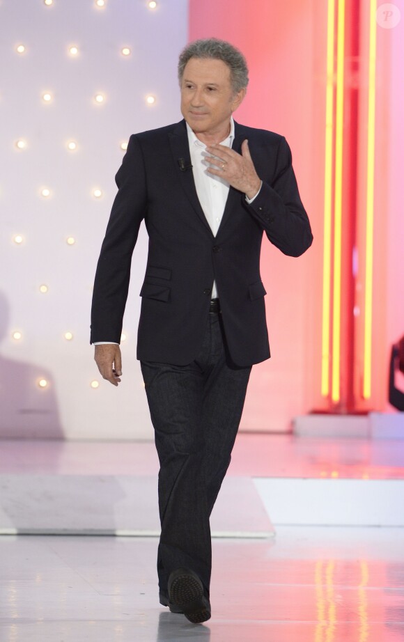 Michel Drucker - Enregistrement de l'émission "Vivement Dimanche" à Paris le 11 juin 2014. L'émission sera diffusée le 15 juin sur France 2.