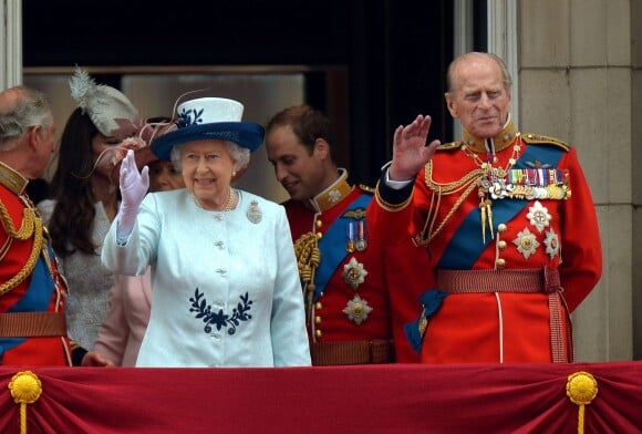 Elizabeth II et le prince Philip lors du défilé Trooping the Colour marquant le 14 juin 2014 la célébration solennelle des 88 ans de la souveraine.