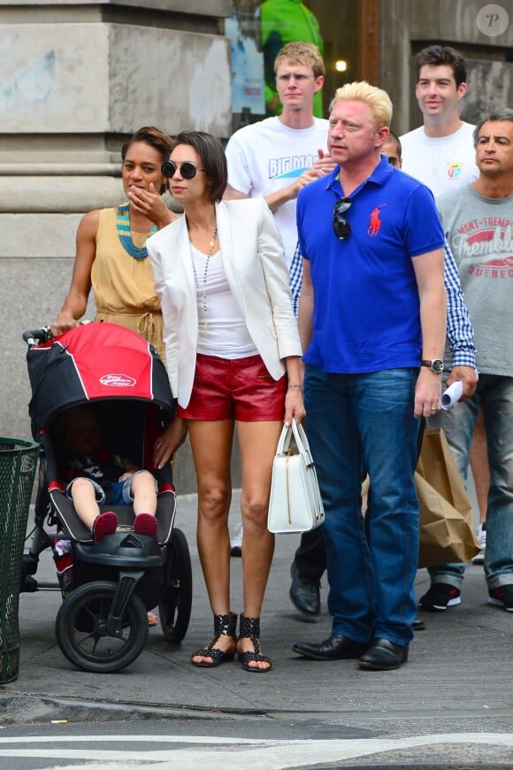 Boris Becker son épouse Lily Kerssenberg et le petit Amadeus dans le quartier de SoHo, le 8 septembre 2013 à New York