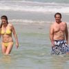 Kate Walsh s'est détendue avec son chéri Chris Case, sur une plage de Miami, le 15 juin 2014.