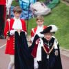 Le jeune vicomte Aithrie, quelques jours après son malaise au Parlement, a repris ses fonctions de page normalement et aidé à porter la traîne de la reine Elizabeth II lors du service annuel de l'ordre de la jarretière, le 16 juin 2014 à la chapelle Saint George à Windsor.