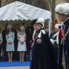 Elizabeth II et le duc d'Edimbourg défilent devant Kate Middleton et Sophie de Wessex lors du service annuel de l'ordre de la jarretière, le 16 juin 2014 à la chapelle Saint George à Windsor.