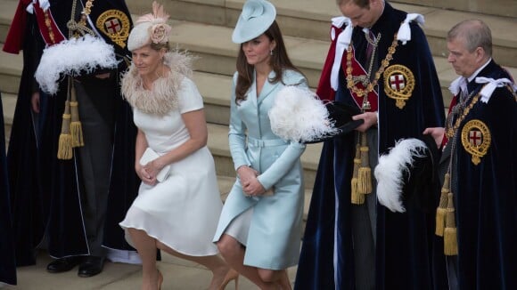 Kate Middleton et le prince William : Révérences et regards complices à Windsor