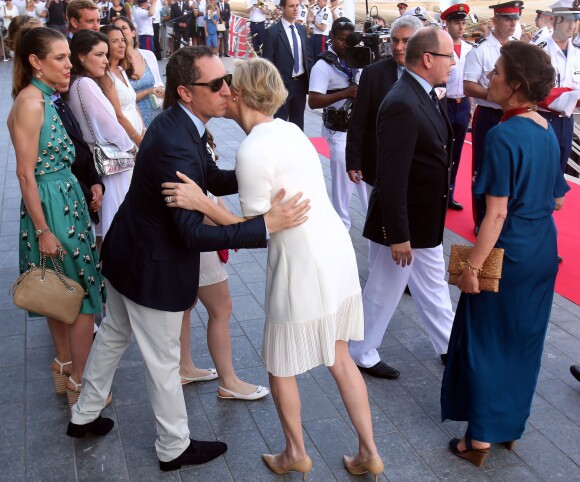 Charlotte Casiraghi, son compagnon Gad Elmaleh, la princesse Charlene de Monaco, le prince Albert de Monaco et la princesse Caroline de Hanovre lors de l'inauguration du Yacht-Club de Monaco, le 20 juin 2014 au port Hercule de Monaco