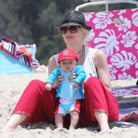 Gwen Stefani : Maman radieuse à la plage, inséparable de son fils Apollo