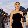 Angelina Jolie (robe Atelier Versace, talons Saint Laurent) assiste à la première du film Maléfique ("Maleficent") à Tokyo, le 23 juin 2014.