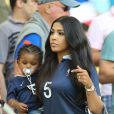  Mazda Sakho et sa fille A&iuml;da lors du match de l'&eacute;quipe de France face &agrave; l'Equateur, le 25 juin 2014 au stade Maracan&atilde; de Rio 