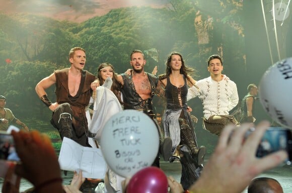 M. Pokora et la troupe de la comédie musciale Robin des bois, Ne renoncez jamais, donnaient leur dernière représentation au Zénith d'Orléans le 29 juin 2014