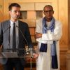 Bruno Julliard (premier adjoint au maire de Paris) et Abderrahmane Sissako - Cérémonie au cours de laquelle le réalisateur mauritanien Abderrahmane Sissako reçoit la médaille Grand Vermeil de la Ville de Paris à l'hôtel de ville, le 3 juillet 2014.