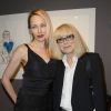 Mélonie Foster Hennessy et Mireille Darc - Vente aux enchères "Les Coeurs des Créateurs" chez Christie's au profit de la Chaîne de l'Espoir à Paris le 3 juillet 2014.