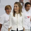 La reine Letizia d'Espagne au 150ème anniversaire de la Croix Rouge à Madrid le 4 juillet 2014 sans son époux Felipe