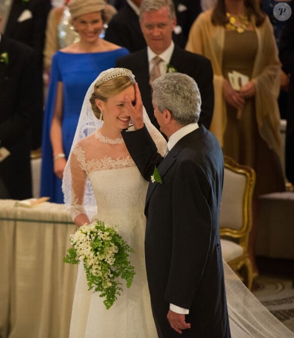 Elisabetta Maria Rosboch von Wolkenstein et son papa Ettore Rosboch von Wolkenstein lors du mariage de la jeune femme au prince Amedeo à Rome le 5 juillet 2014