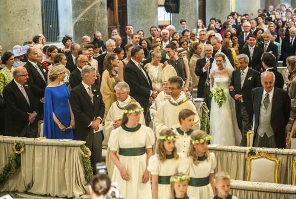 Des mariés aux anges ! Le prince Amedeo et Elisabetta Maria Rosboch von Wolkenstein ont célébré leur mariage le 5 juillet 2014 à Rome