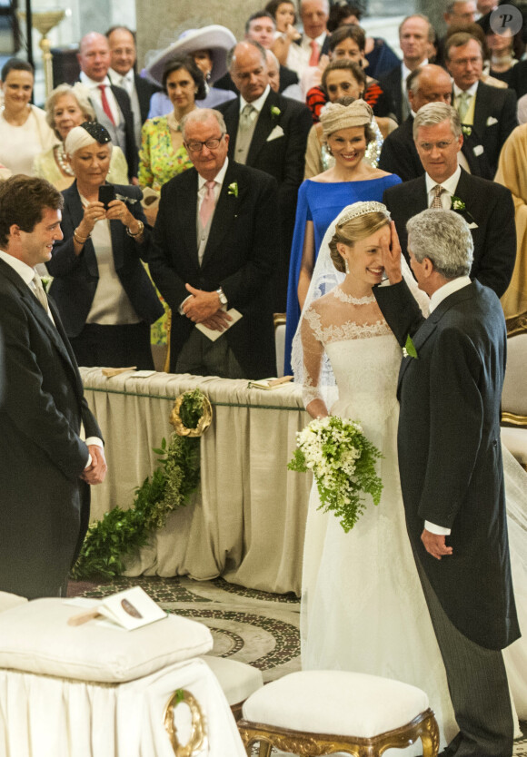 Des mariés aux anges ! Le prince Amedeo et Elisabetta Maria Rosboch von Wolkenstein ont célébré leur mariage le 5 juillet 2014 à Rome