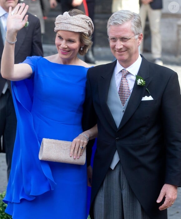 Le roi et la reine Philippe et Mathilde de Belgique arrivent au mariage du prince Amedeo et d' Elisabetta Maria Rosboch von Wolkenstein à Rome le 5 juillet 2014