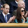 Le prince William et Kate Middleton assistent à la finale homme, à Wimbledon,  entre Roger Federer et Novak Djokovic, le 6 juillet 2014.