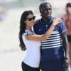 Bakary Sagna et sa femme Ludivine sur la plage de Rio de Janeiro le 26 juin 2014