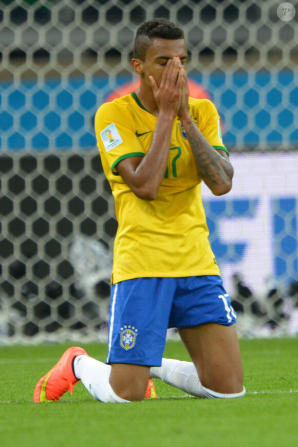 Luiz Gustavo après le match contre l'Allemagne (défaite 7-1) à Belo Horizonte le 8 juillet. 