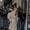 Louise Bourgoin arrive au 325 rue Saint-Martin pour assister au défilé haute couture de Jean Paul Gaultier. Paris, le 9 juillet 2014.