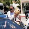 Melanie Griffith sort d'un déjeuner avec un ami à West Hollywood, le 9 juillet 2014.