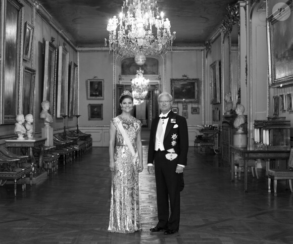 La princesse héritière Victoria et le roi Carl XVI Gustaf de Suède, photo officielle en 2014
