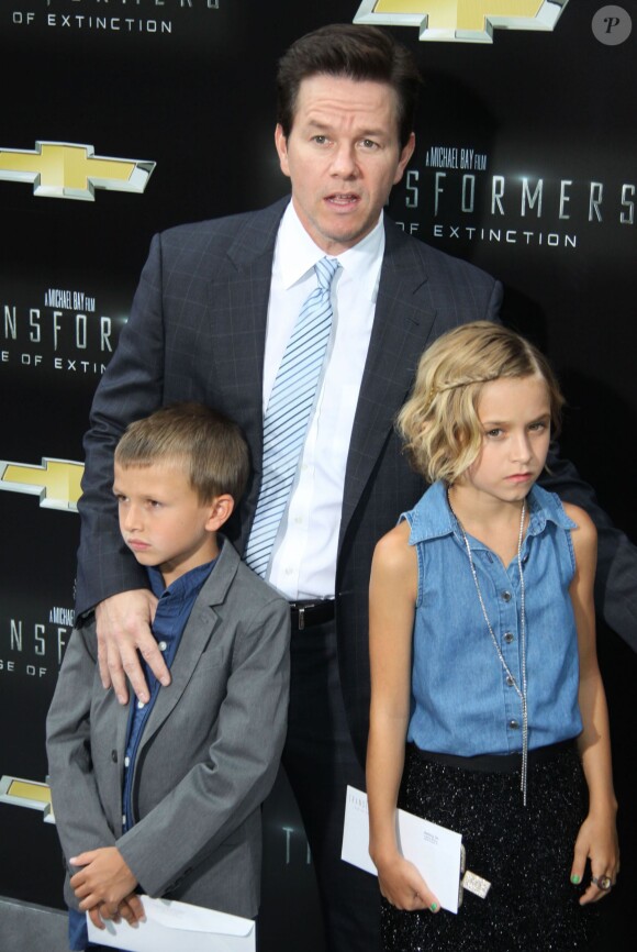 Mark Wahlberg, Michael Wahlberg, Ella Wahlberg - Première du film "Transformers: Age Of Extinction" à New York le 25 juin 2014.