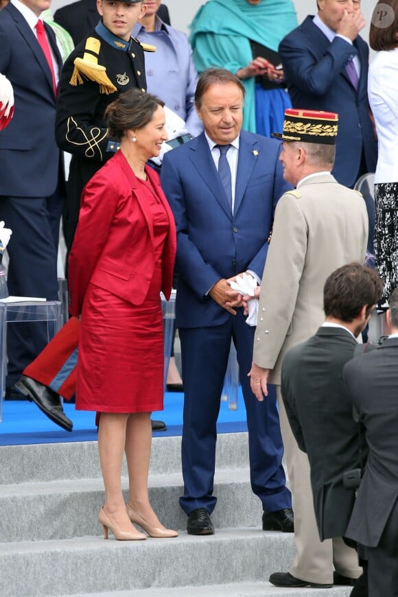 Ségolène Royal - Défilé pour la Fête nationale sur les Champs-Elysées en hommage aux sacrifice des troupes alliées dans la Première Guerre mondiale il y a cent ans. Le 14 juillet 2014.